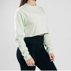 NWT ALPHALETE Performance Outlined Long Sleeve Crop Top Frozen Spring Size XS